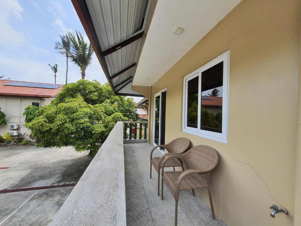 Coral Beach Club Matabungkay Exterior photo
